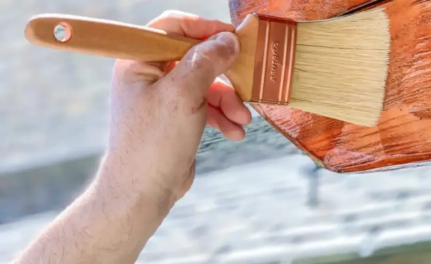 Tratamiento para la madera exterior - qué elegir y cómo aplicarlo