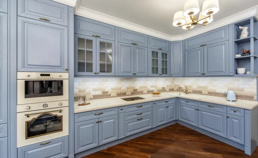 Pintar muebles de cocina sin errores ni desconchados