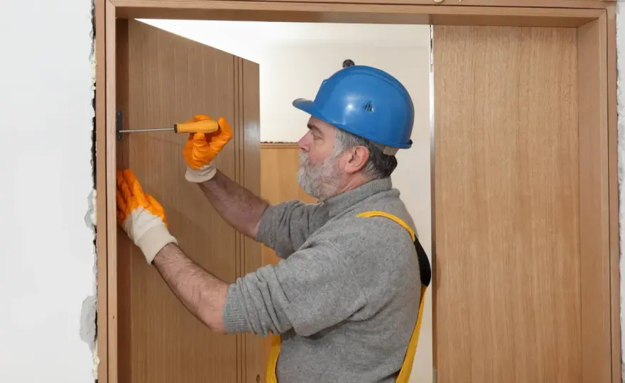Cómo reparar puertas interiores sin cambiar la hoja