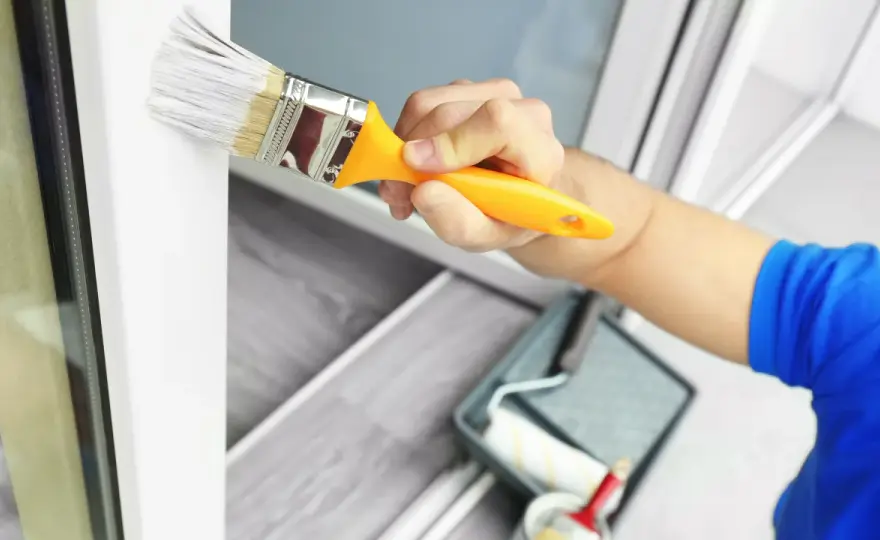 Pintar plástico en paredes - qué pintura usar y cómo prepararlo