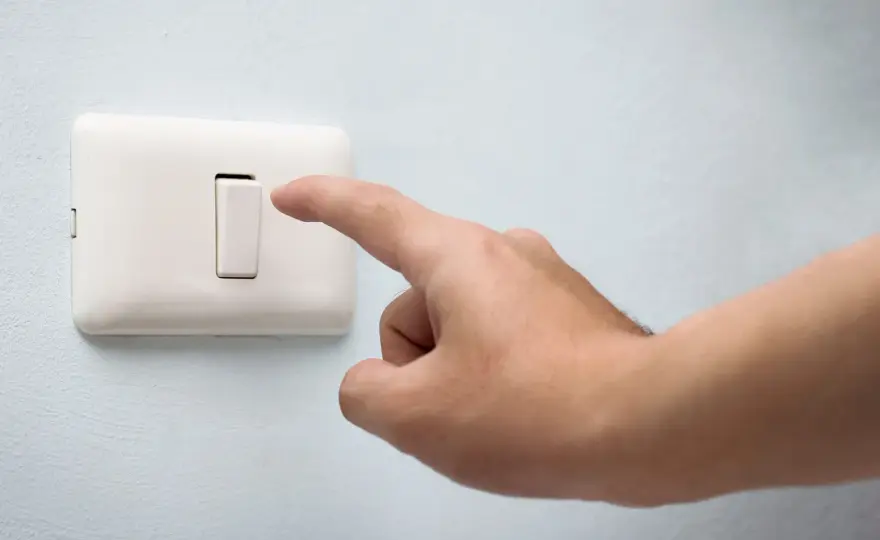 Qué es un conmutador eléctrico y cuándo conviene usarlo