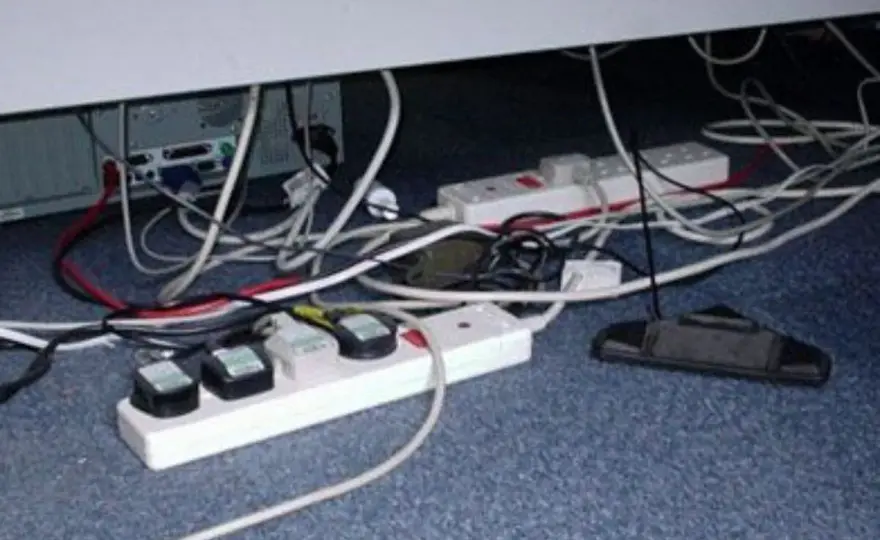 Qué es un contacto eléctrico indirecto y cómo evitarlo