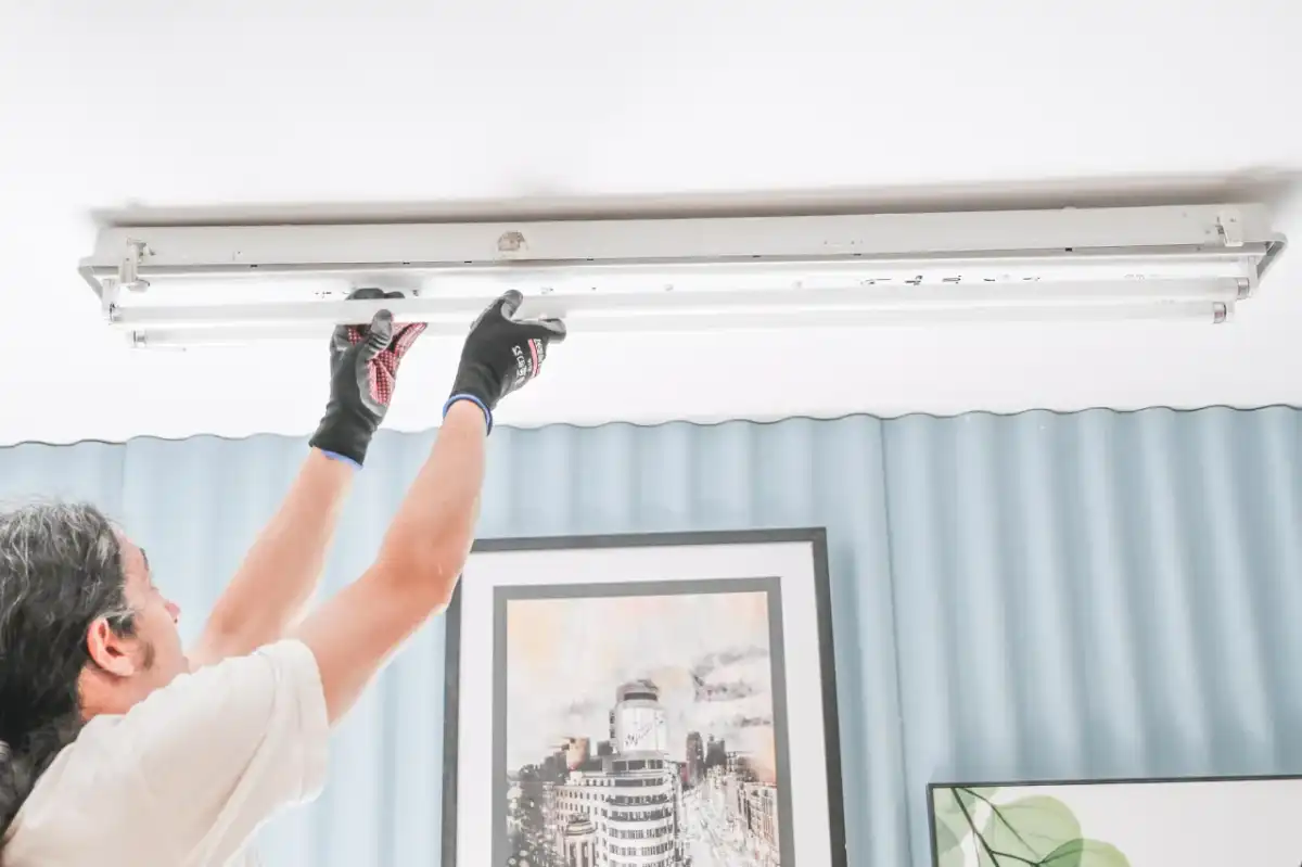 Cambiar tubo fluorescente por LED con cebador sin fallos