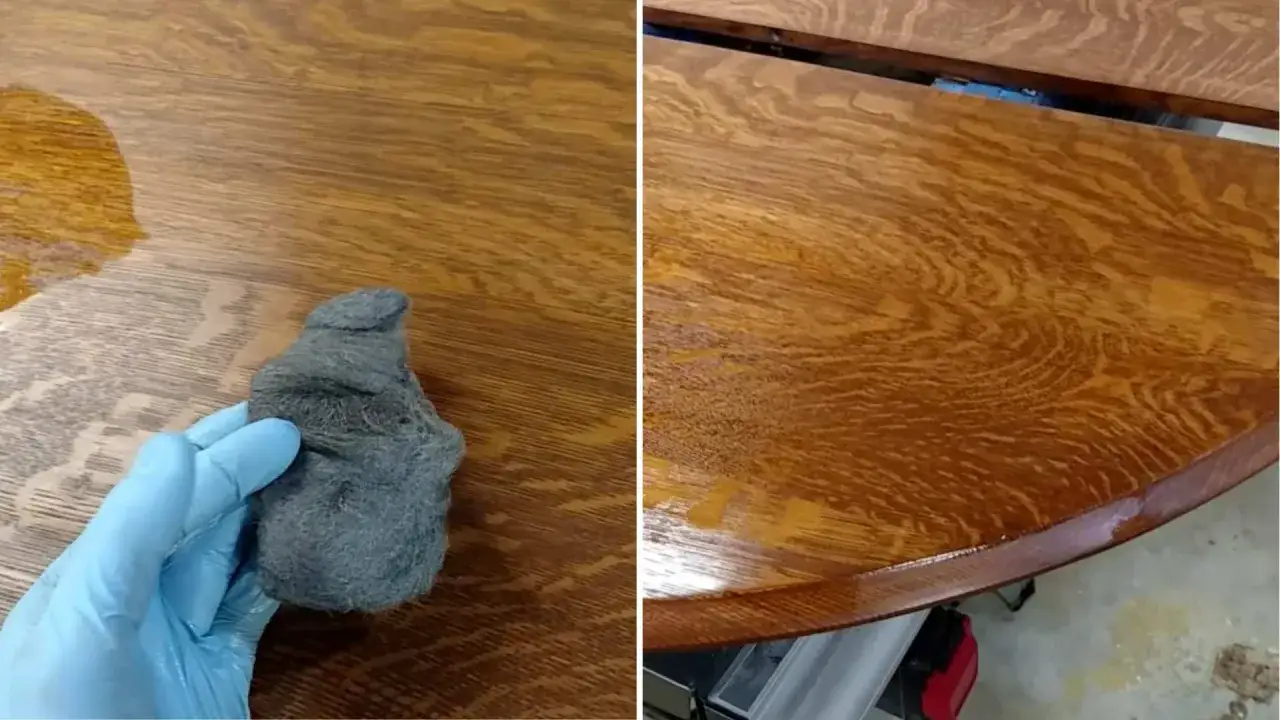 Manos enguantadas usan lana de acero para oscurecer madera barnizada sin lijar, logrando un acabado m&aacute;s profundo.