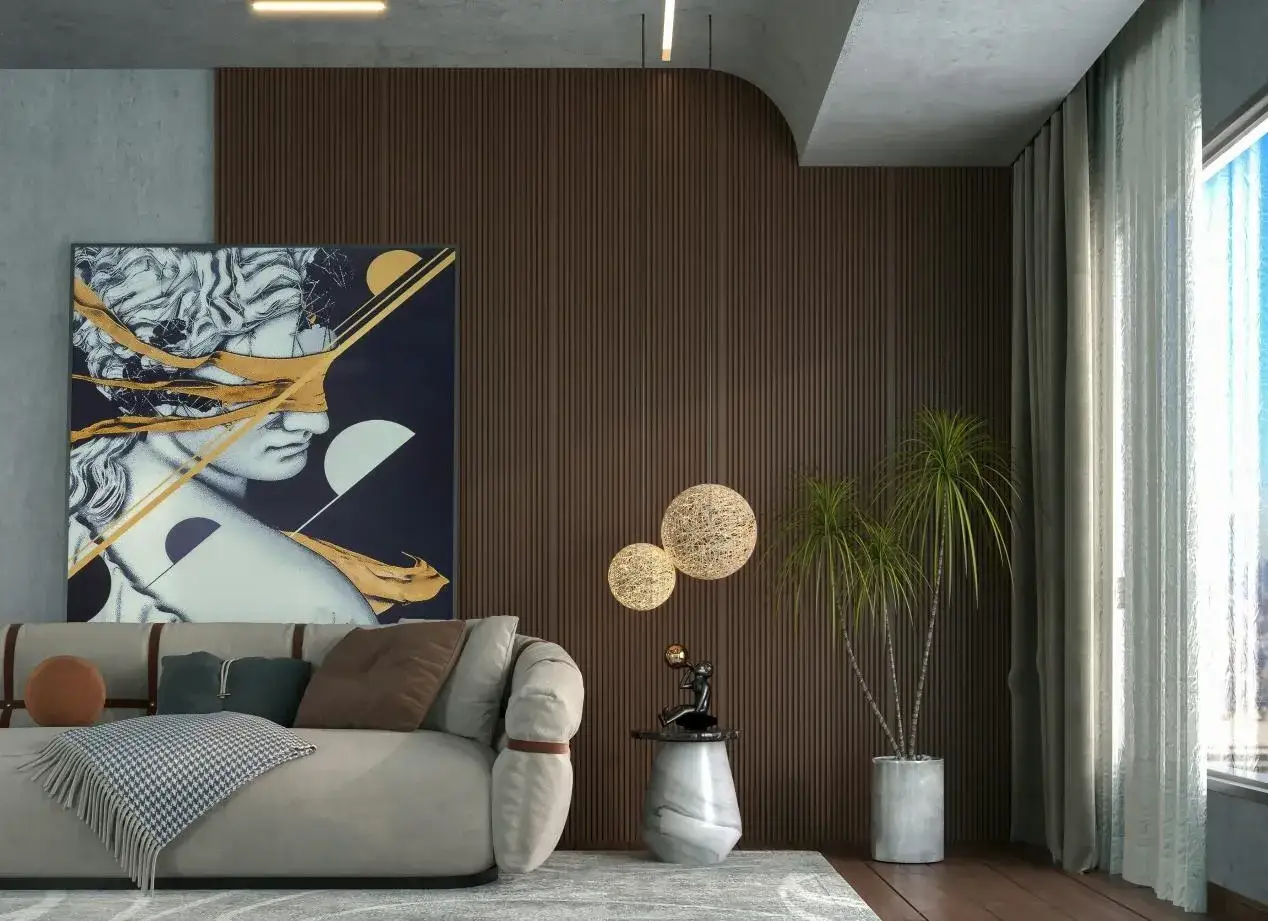 Sof&aacute; moderno junto a una pared con arte abstracto y l&aacute;mparas esf&eacute;ricas. El suelo de madera y las cortinas transl&uacute;cidas completan el ambiente.